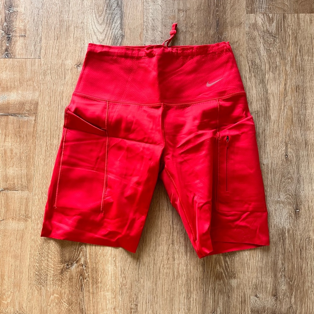 Nike GO Firm-Support High Waisted 8” Biker Shorts w/ pockets